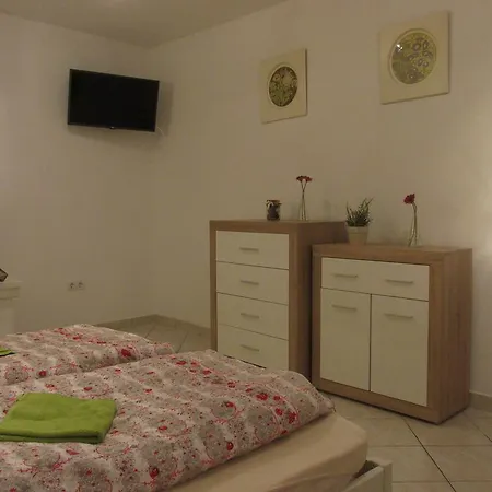 Fortuna Apartments Eger Apartment *