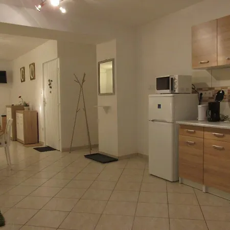 Apartment Fortuna Apartments Eger *